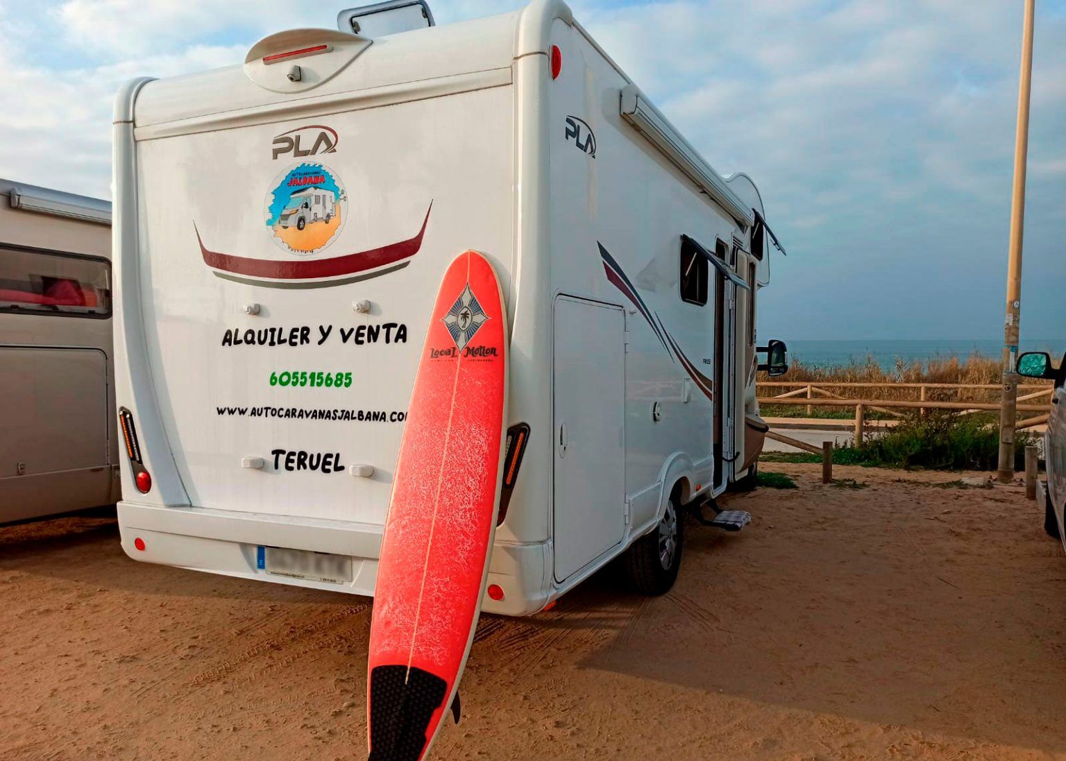 Fotografía de nuestros clientes: viviendo aventuras y creando recuerdos inolvidables con nuestras autocaravanas.